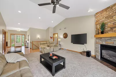 325 Breckenridge Road, Verona, WI 53593 - Photo 3
