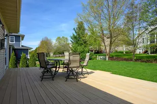 325 Breckenridge Rd, Verona, WI 53593 - Photo 9