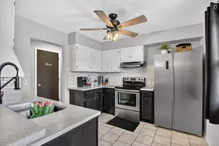 815 Florence St, Fort Atkinson, WI 53538 - Photo 7