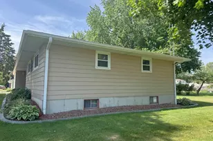 723 27th Ave, Monroe, WI 53566 - Photo 3