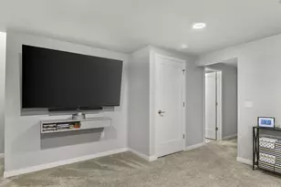 2812 Frisee Dr, Fitchburg, WI 53711 - Photo 25