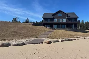 W5698 Westwater Cir, New Lisbon, WI 53950 - Photo 3