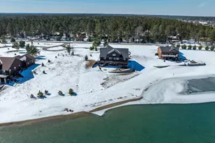 W5698 Westwater Cir, New Lisbon, WI 53950 - Photo 7