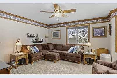 E10471 Pine Circle, Prairie Du Sac, WI 53578 - Photo 9