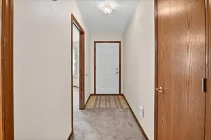 185 N Musket Ridge Dr, Sun Prairie, WI 53590 - Photo 11