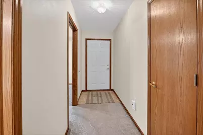 185 N Musket Ridge Drive, Sun Prairie, WI 53590 - Photo 7