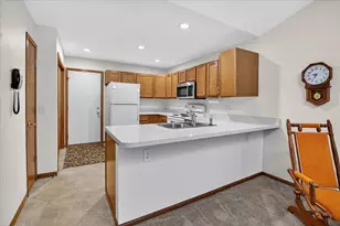 185 N Musket Ridge Dr, Sun Prairie, WI 53590 - Photo 27