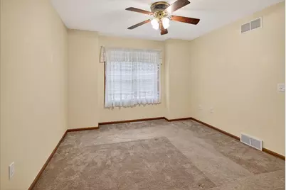 185 N Musket Ridge Drive, Sun Prairie, WI 53590 - Photo 9