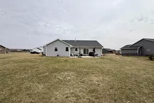 441 Hickory St, Janesville, WI 53536 - Photo 7