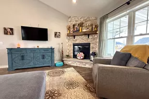 441 Hickory St, Janesville, WI 53536 - Photo 17