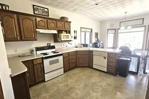 720 Waveland Rd, Janesville, WI 53548 - Photo 3