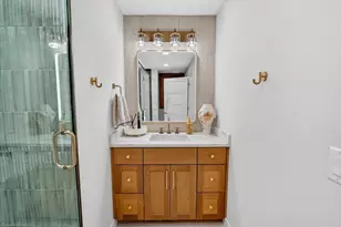 5117 Lake Mendota Dr, Madison, WI 53705 - Photo 25