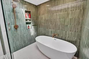 5117 Lake Mendota Dr, Madison, WI 53705 - Photo 27