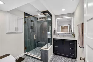 5117 Lake Mendota Dr, Madison, WI 53705 - Photo 45