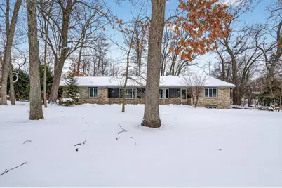 3195 W Danbury Drive, Janesville, WI 53546 - Photo 3