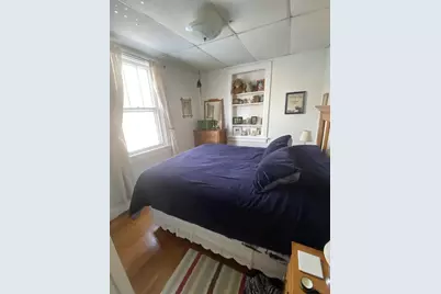 1043 Jenifer Street, Madison, WI 53703 - Photo 5