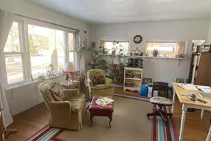 1043 Jenifer St, Madison, WI 53703 - Photo 3