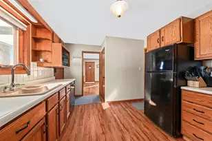 2604 N 112th St, Wauwatosa, WI 53226 - Photo 5