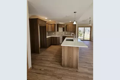 915 Suthrland Avenue, Janesville, WI 53545 - Photo 17