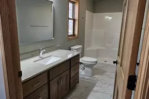 915 Sutherland Ave, Janesville, WI 53545 - Photo 13