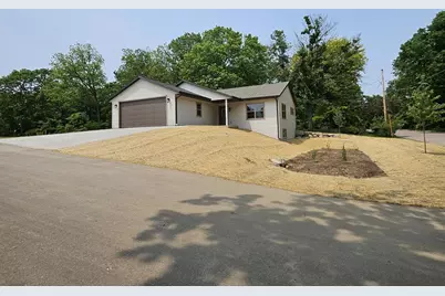 915 Suthrland Avenue, Janesville, WI 53545 - Photo 21