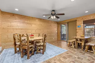 237 Oakbrook Dr, Wisconsin Dells, WI 53965 - Photo 9