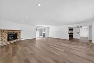 413 E Lincoln Dr, DeForest, WI 53532 - Photo 3