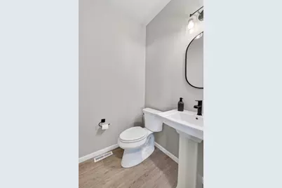 828 Shadowwood Trail, Sun Prairie, WI 53590 - Photo 15