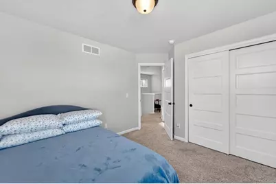 828 Shadowwood Trail, Sun Prairie, WI 53590 - Photo 23