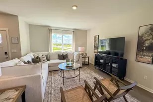 555 Oak Opening Dr, Stoughton, WI 53589 - Photo 5