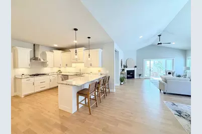 Unit 8 Deer Hollow Court, DeForest, WI 53532 - Photo 7