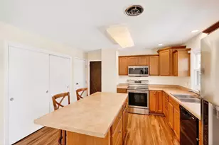 709 Hamilton St, Mount Horeb, WI 53572 - Photo 13