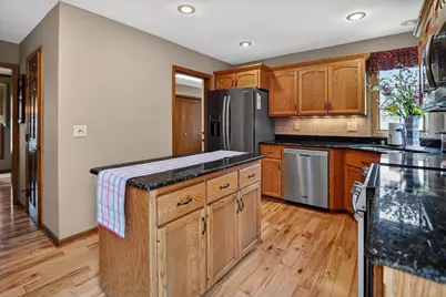 1253 Mockingbird Lane, Sun Prairie, WI 53590 - Photo 9