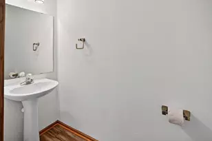 213 N Musket Ridge Dr, Sun Prairie, WI 53590 - Photo 5