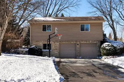 3458 Field Crest Court, Beloit, WI 53511 - Photo 5