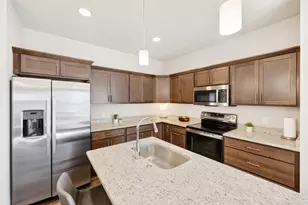 6972 Belle Fontaine Blvd, Middleton, WI 53562 - Photo 11