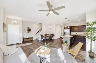 6972 Belle Fontaine Blvd, Middleton, WI 53562 - Photo 7