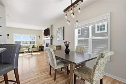 7162 Belle Fontaine Boulevard, Middleton, WI 53562 - Photo 9