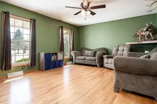 4701 E County Rd J, Beloit, WI 53511 - Photo 5