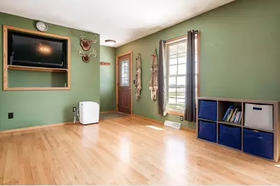 4701 County Road J, Beloit, WI 53511 - Photo 5