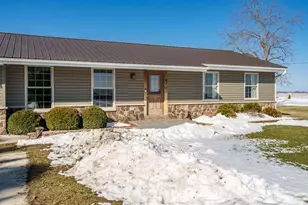 4701 E County Rd J, Beloit, WI 53511 - Photo 3