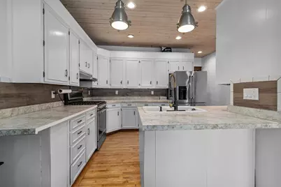 215 N Bridge Street, Markesan, WI 53946 - Photo 13