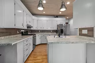 215 North Bridge St, Markesan, WI 53946 - Photo 13