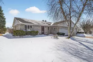 3206 Thames Ln, Janesville, WI 53546 - Photo 1