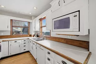 3513 Burke Ave, Madison, WI 53714 - Photo 11