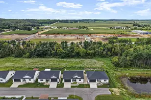 215 Boann Ter, Belleville, WI 53508 - Photo 33