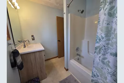 304 Breezy Point Drive, Pardeeville, WI 53954 - Photo 13