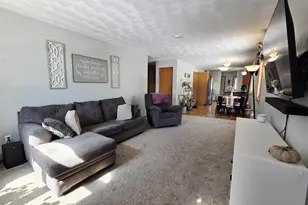 304 Breezy Point Dr, Pardeeville, WI 53954 - Photo 11