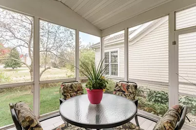 3343 N Stone Creek Circle, Madison, WI 53719 - Photo 9