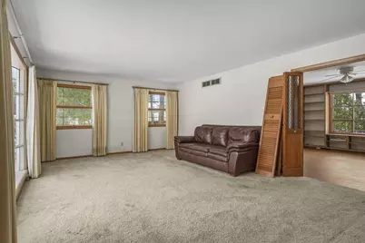 4402 Vale Circle, Madison, WI 53711 - Photo 9